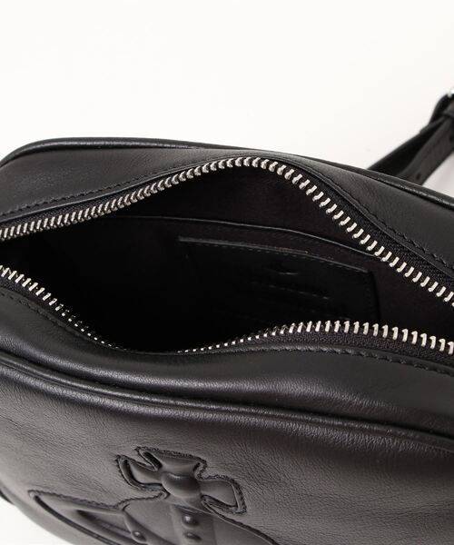 Vivienne Westwood(ヴィヴィアンウエストウッド)の「43030037/41499/CHELSEA CAMERA BAG(その他小物・レディース・ブラック・FREE)」の4枚目の写真
