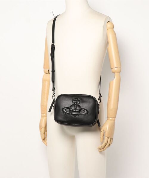 Vivienne Westwood(ヴィヴィアンウエストウッド)の「43030037/41499/CHELSEA CAMERA BAG(その他小物・レディース・ブラック・FREE)」の5枚目の写真