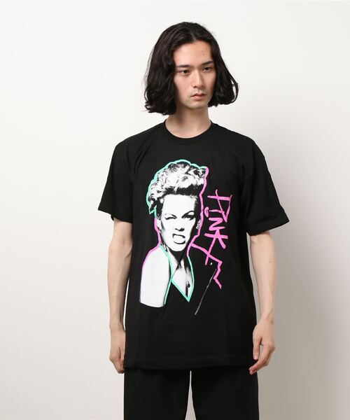 PARKS TOKYO SELECT(パークストウキョウセレクト)の「(UN)PINK T-SHIRT/プリントTシャツ(Tシャツ/カットソー・メンズ・ホワイト/ブラック・MEDIUM/LARGE/X-LARGE)」の2枚目の写真