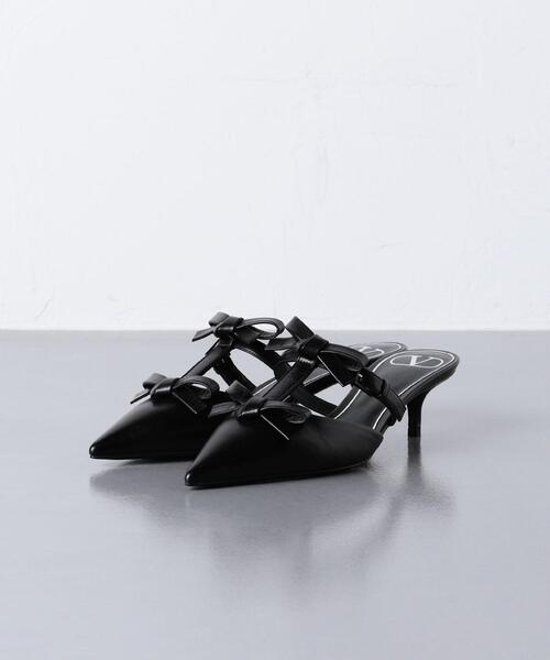 VALENTINO（ヴァレンティノ）の「＜VALENTINO（ヴァレンティノ）＞BOW ミュール ■■■（サンダル・レディース・ブラック・38/36h/35/37h/37/36）」の2枚目の写真