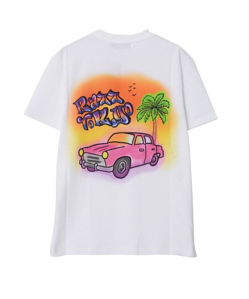 RAZZIS(ラズ)の「『RAZZIS/ラズイズ』車プリントクルーネック半袖Tシャツ (Tシャツ/カットソー・メンズ・ホワイト/ブルー/チャコール・M/XL/L)」の1枚目の写真