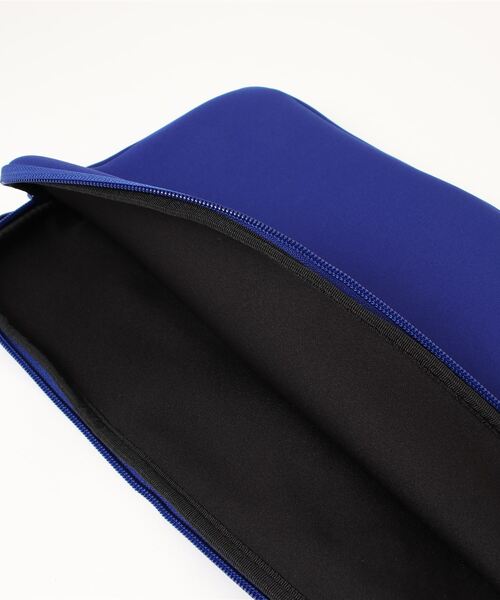 agnes b.（アニエスベー）の「RAS19-01 PCケース（PC・タブレット