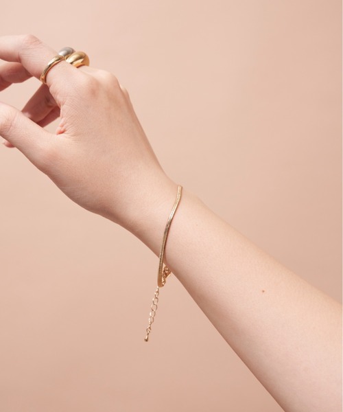 Aunt Marie's（アントマリーズ）の「スネークチェーンブレスレット（ブレスレット・レディース・シルバー/ゴールド・FREE）」の2枚目の写真