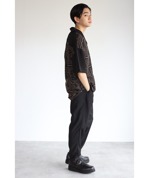 CREARE -LINO-(クレアーレリノ)の「バンダナ柄 オーバーサイズ オープンカラーシャツ<ユニセックス>(シャツ/ブラウス・メンズ・ブラック/ブラウン・M/L)」の10枚目の写真