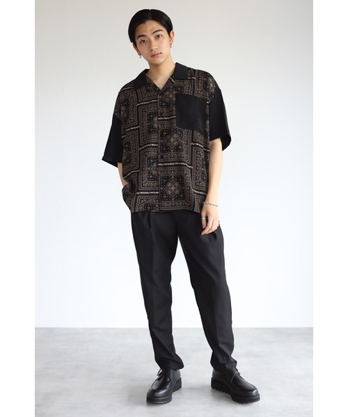 CREARE -LINO-(クレアーレリノ)の「バンダナ柄 オーバーサイズ オープンカラーシャツ<ユニセックス>(シャツ/ブラウス・メンズ・ブラック/ブラウン・M/L)」の4枚目の写真