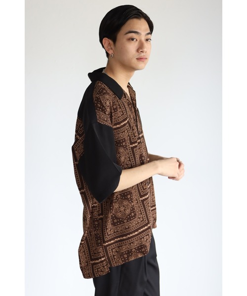 CREARE -LINO-(クレアーレリノ)の「バンダナ柄 オーバーサイズ オープンカラーシャツ<ユニセックス>(シャツ/ブラウス・メンズ・ブラック/ブラウン・M/L)」の13枚目の写真