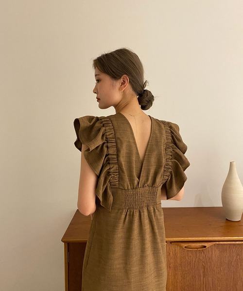 ワンピース I'am v neck design flare ops I_am（アイアム）の「v neck frill ops（ワンピース）」 - WEAR