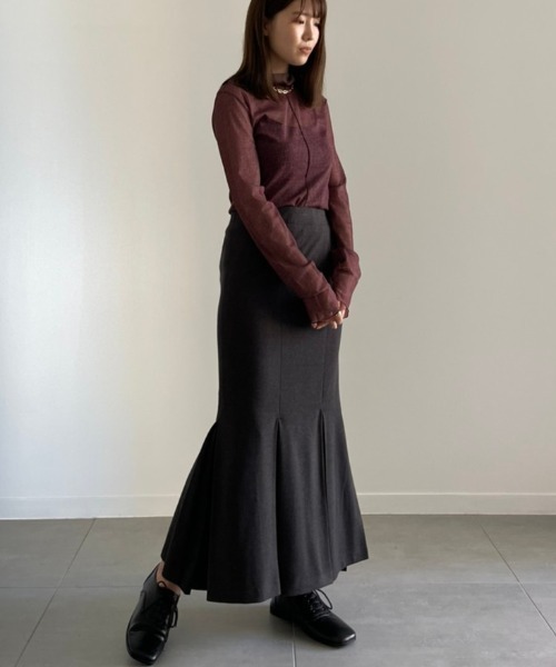 NEUNA（ヌナ）の「ウールタッチマーメイドプリーツサテン切替ロングスカート（スカート・レディース・ブラック/アイボリー/グレイッシュベージュ・SMALL/MEDIUM/LARGE）」の21枚目の写真