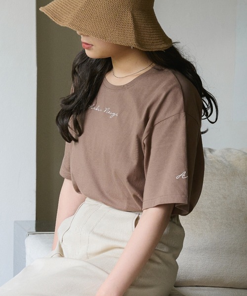 Ambre Neige（アンブルネージュ）の「ロゴ刺繍Tシャツ／【WEB/EC限定商品】（Tシャツ/カットソー・レディース・ホワイト/モカ・FREE）」の3枚目の写真