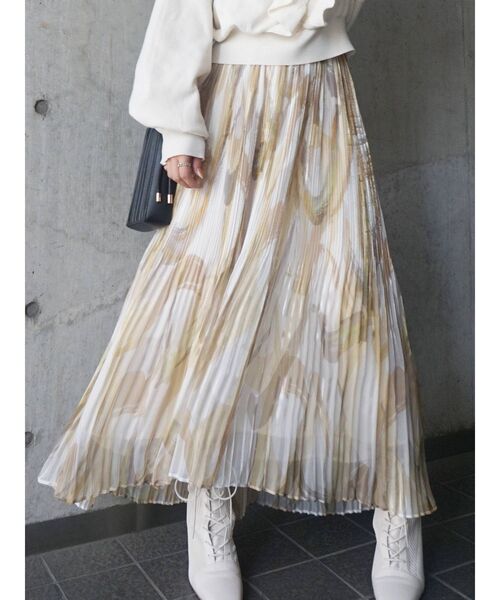 MERCURYDUO（マーキュリーデュオ）の「メタリックプリーツグラデーションロングスカート（スカート・レディース・ピンク/イエロー/グレー・SMALL/MEDIUM）」の7枚目の写真