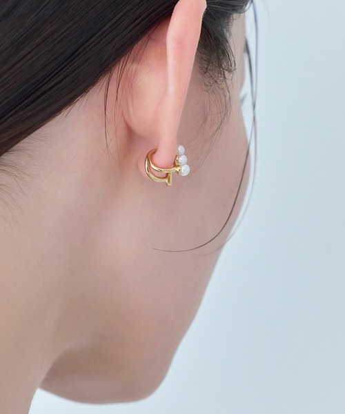 Phoebe(フィービィー)の「【シリーズ累計販売 15,000点突破!】【定番】ダブルデコレイトカフイヤリング/パール(イヤリング・レディース・イエローゴールド/シルバー/シルバー系1/ゴールド系1/その他1/その他2・FREE)」の10枚目の写真