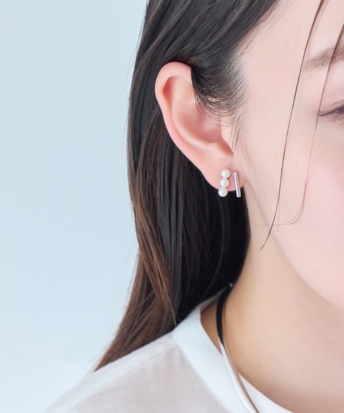 Phoebe(フィービィー)の「【シリーズ累計販売 15,000点突破!】【定番】ダブルデコレイトカフイヤリング/パール(イヤリング・レディース・イエローゴールド/シルバー/シルバー系1/ゴールド系1/その他1/その他2・FREE)」の9枚目の写真