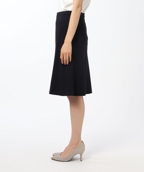 UNTITLED（アンタイトル）の「◆【洗える・消臭・UV・抗菌防臭】ネオカトレアフレアスカート（スーツスカート・レディース・ダークネイビー/グレー系その他6・02/01/03）」の10枚目の写真