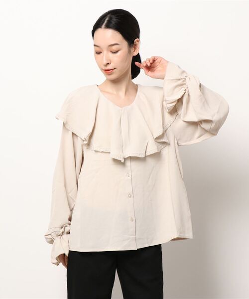 ehka sopo（エヘカソポ）の「ラッフルブラウス（シャツ/ブラウス・レディース・ブラック/オフホワイト/キナリ・ﾌﾘ-）」の7枚目の写真