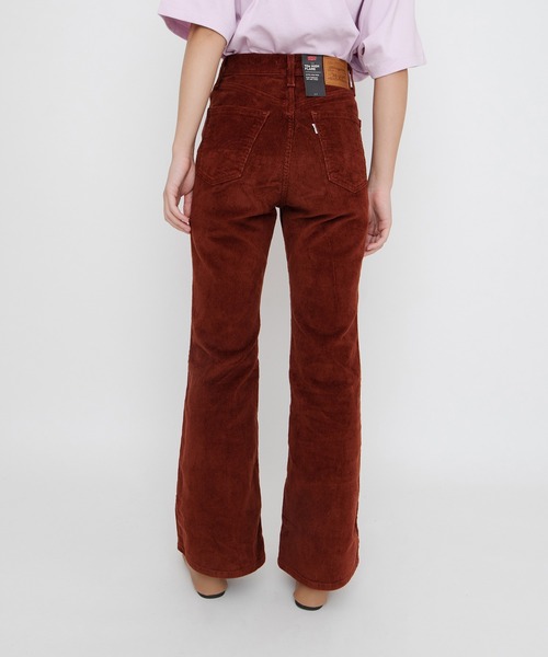 Levi's(リーバイス)の「Levi's/リーバイス 70S HIGH フレア MHGNY SMOOTH CORD(その他パンツ・レディース・レッド・28inch/24inch/25inch/26inch/27inch/23inch)」の5枚目の写真