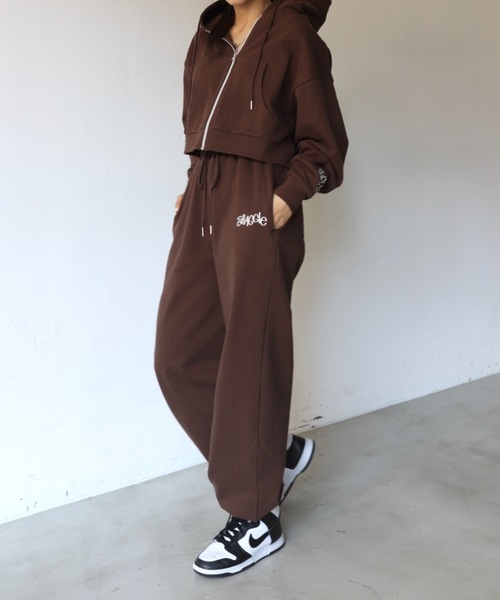 SHAGGIE(シャギー)の「SHAGGIE裏起毛ショートZIPパーカー(パーカー・レディース・ホワイト/ブラック/ブラウン/グレー・FREE)」の8枚目の写真