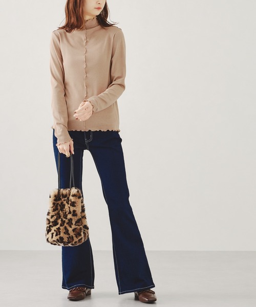 acro（アクロ）の「スーパーストレッチフレアデニムパンツ/AC1245（デニムパンツ・レディース・ネイビー/ブラック・ﾌﾘ-）」の5枚目の写真