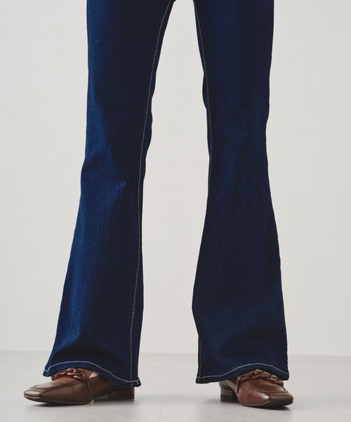 acro（アクロ）の「スーパーストレッチフレアデニムパンツ/AC1245（デニムパンツ・レディース・ネイビー/ブラック・ﾌﾘ-）」の6枚目の写真