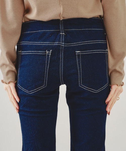 acro（アクロ）の「スーパーストレッチフレアデニムパンツ/AC1245（デニムパンツ・レディース・ネイビー/ブラック・ﾌﾘ-）」の3枚目の写真