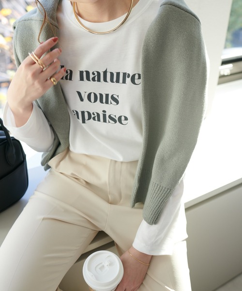 DISCOAT（ディスコート）の「【WEB限定】カールロゴTシャツ（Tシャツ/カットソー・レディース・チャコールグレー/アイボリー/ホワイト×グリーン/ホワイト×ブラック/ピンク/ホワイト×ブルー/ブラック/ピンク系その他/ホワイト系その他3/ホワイト×シルバー・FREE）」の11枚目の写真