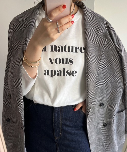 DISCOAT（ディスコート）の「【WEB限定】カールロゴTシャツ（Tシャツ/カットソー・レディース・チャコールグレー/アイボリー/ホワイト×グリーン/ホワイト×ブラック/ピンク/ホワイト×ブルー/ブラック/ピンク系その他/ホワイト系その他3/ホワイト×シルバー・FREE）」の12枚目の写真