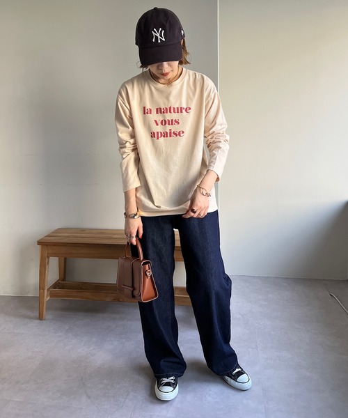 DISCOAT（ディスコート）の「【WEB限定】カールロゴTシャツ（Tシャツ/カットソー・レディース・チャコールグレー/アイボリー/ホワイト×グリーン/ホワイト×ブラック/ピンク/ホワイト×ブルー/ブラック/ピンク系その他/ホワイト系その他3/ホワイト×シルバー・FREE）」の19枚目の写真