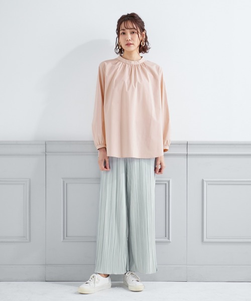 Petit Honfleur(プチオンフルール)の「スタンドカラーブラウス(シャツ/ブラウス・レディース・ネイビー/アイボリー/ピンク・13号/9号/11号)」の14枚目の写真