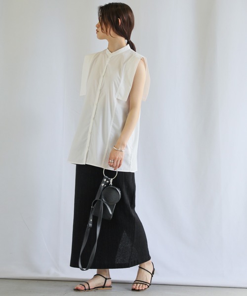 select MOCA（セレクトモカ）の「スクエアショルダーカットノースリーブブラウス（シャツ/ブラウス・レディース・ブラック/オフホワイト/サックスブルー・FREE）」の5枚目の写真