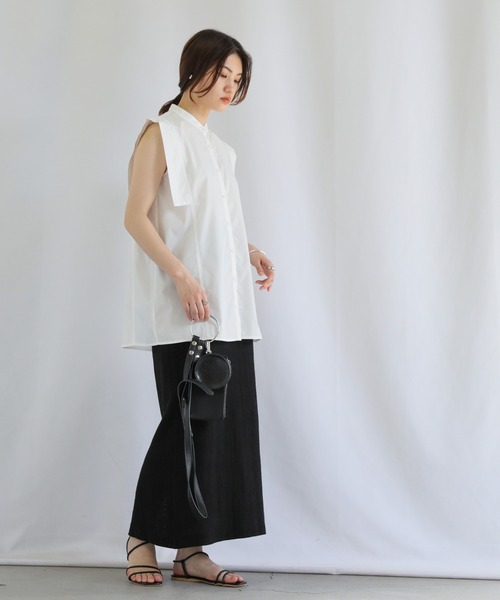 select MOCA（セレクトモカ）の「スクエアショルダーカットノースリーブブラウス（シャツ/ブラウス・レディース・ブラック/オフホワイト/サックスブルー・FREE）」の12枚目の写真