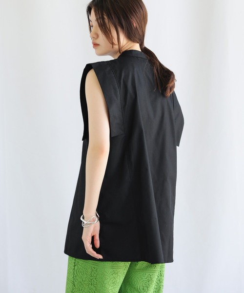 select MOCA（セレクトモカ）の「スクエアショルダーカットノースリーブブラウス（シャツ/ブラウス・レディース・ブラック/オフホワイト/サックスブルー・FREE）」の17枚目の写真