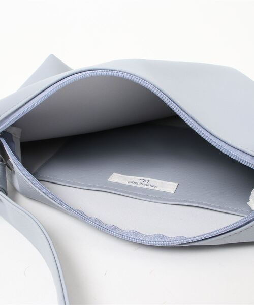 Samansa Mos2 blue（サマンサモスモスブルー）の「合皮ソフトショルダーバッグ（ショルダーバッグ・レディース・ブラック/サックスブルー/キナリ・ﾌﾘ-）」の7枚目の写真