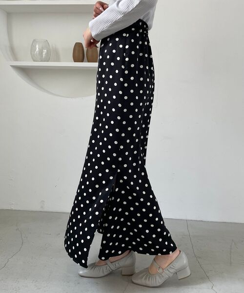 MAJESTIC LEGON(マジェスティックレゴン)の「スリットマーメイドスカート(スカート・レディース・ピンク/ブラック系その他/ライトグレー・MEDIUM)」の9枚目の写真