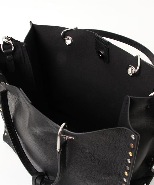 IO PELLE（イオペレ）の「(IO PELLE)スタッズ付トートバッグ（トートバッグ・レディース・ブラック/グレー・FREE）」の7枚目の写真