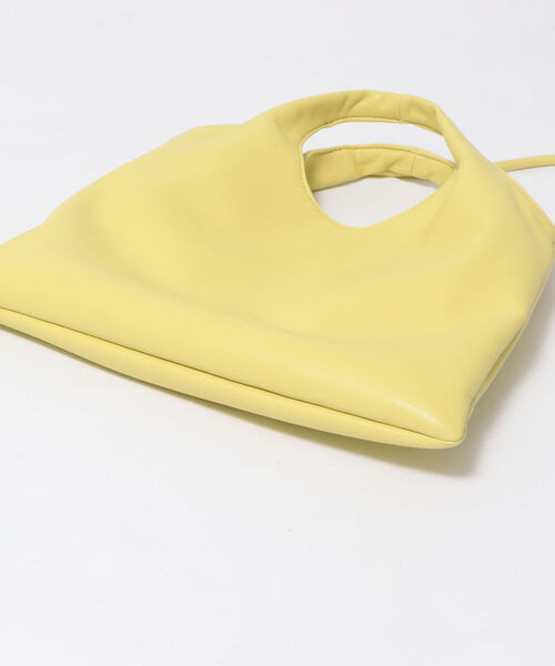 NOLLEY’S（ノーリーズ）の「抜き手ポシェット（ショルダーバッグ・レディース・イエロー/グリーン・FREE）」の3枚目の写真