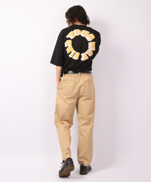 A.T,C in the attic homme(エーティーシーインジアティックオム)の「カレッジロゴ アップリケ ビッグシルエットTシャツ(Tシャツ/カットソー・メンズ・ホワイト/ブラック/ベージュ/イエロー/グリーン/グリーン系その他・L/XL/M)」の22枚目の写真