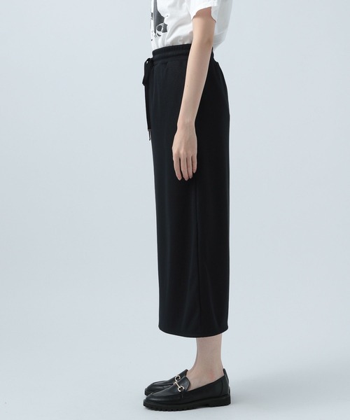 BAYFLOW（ベイフロー）の「ナローリブスカート（スカート・レディース・ブラック/ベージュ/カーキ・SMALL/MEDIUM）」の20枚目の写真