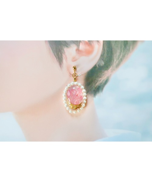 tone（トーン）の「【hazeleyes】オーバルパールの刺繍イヤリング（ピンク）【hazeleyes-ヘーゼルアイズ】(MA)（イヤリング・レディース・ピンク・FREE）」の6枚目の写真