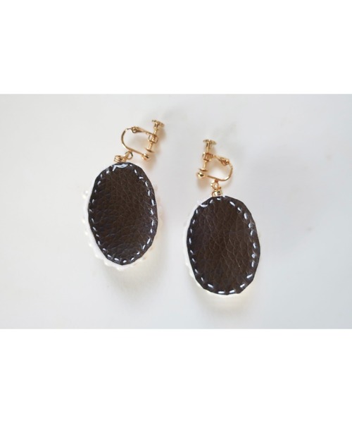 tone（トーン）の「【hazeleyes】オーバルパールの刺繍イヤリング（ピンク）【hazeleyes-ヘーゼルアイズ】(MA)（イヤリング・レディース・ピンク・FREE）」の8枚目の写真
