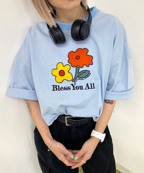 WHO'S WHO gallery（フーズフーギャラリー）の「【BLESS YOU/ブレスユー】フラワーワッペンロゴTEE（Tシャツ/カットソー・メンズ・ブラック/サックスブルー/ホワイト/アッシュグレー/ブラウン・FREE）」の13枚目の写真