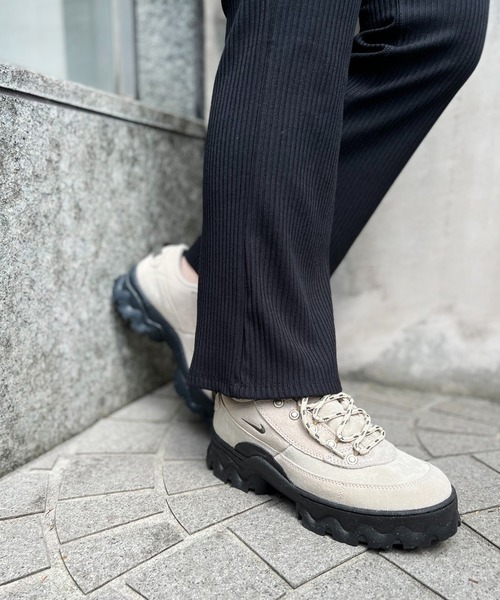 Nike ナイキ スニーカー Laharlow スニーカー スニーカー シューズ Nike ナイキ のファッション 買い値下の