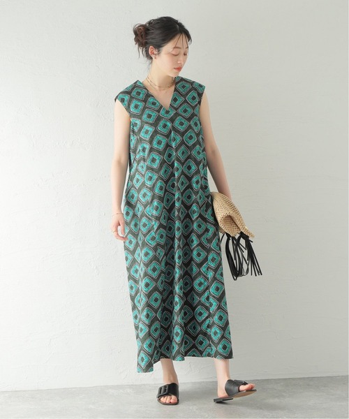 Spick & Span(スピックアンドスパン)の「アフリカンバティックサイドギャザードレス(ワンピース・レディース・マルチ・38/36)」の12枚目の写真