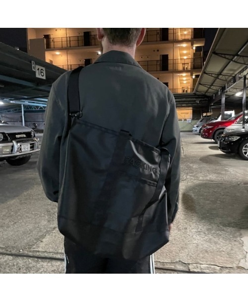 BEAVER（ビーバー）の「PACKING/パッキング　 UTILITY TOTE BAG (MATBLACK) ユーティリティートートバッグ (マットブラック） PA-021（トートバッグ・メンズ・ブラック・FREE）」の3枚目の写真