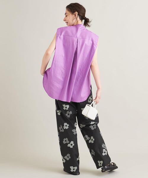 BEAUTY&YOUTH UNITED ARROWS（ビューティーアンドユースユナイテッドアローズ）の「【WEB限定】麻レーヨン バンドカラーノースリーブシャツ -ウォッシャブル-（シャツ/ブラウス・レディース・レッド/ライラック/ケリー/コバルトブルー・FREE）」の6枚目の写真