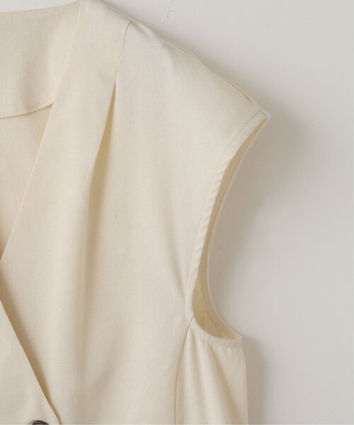 frames RAY CASSIN（フレームスレイカズン）の「WEB限定 リネンブレンドノーカラージレ セットアップ着用可（ベスト・レディース・ブラック/グレイッシュベージュ/キナリ・FREE）」の19枚目の写真