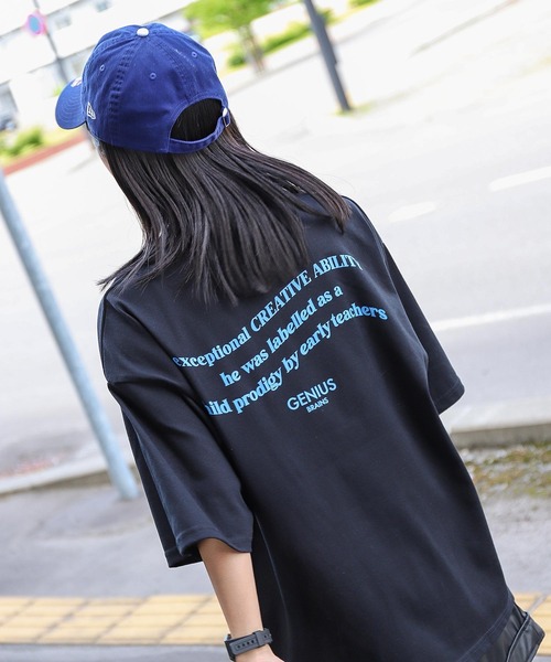 ZIP FIVE(ジップファイブ)の「【ZIP FIVE】韓国ヴィンテージ風 フロントバックロゴ 半袖Tシャツ(Tシャツ/カットソー・レディース・ホワイト系/ブラック系/ホワイト/グリーン/ネイビー/ホワイト系1/オートミール/ロイヤルブルー/ブラック・MEDIUM/LARGE)」の6枚目の写真