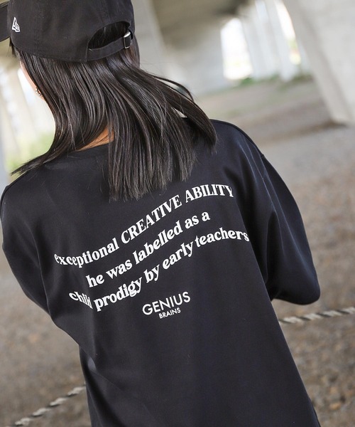 ZIP FIVE(ジップファイブ)の「【ZIP FIVE】韓国ヴィンテージ風 フロントバックロゴ 半袖Tシャツ(Tシャツ/カットソー・レディース・ホワイト系/ブラック系/ホワイト/グリーン/ネイビー/ホワイト系1/オートミール/ロイヤルブルー/ブラック・MEDIUM/LARGE)」の5枚目の写真