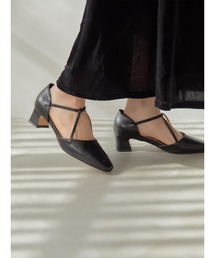 cross strap pumps