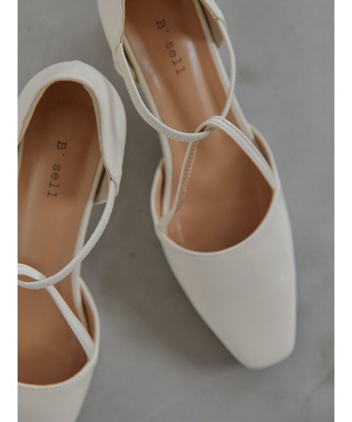 Ayla(アイラ)の「cross strap pumps(パンプス・レディース・ブラック/アイボリー・24.5cm/25.0cm/23.5cm/24.0cm/23.0cm)」の16枚目の写真