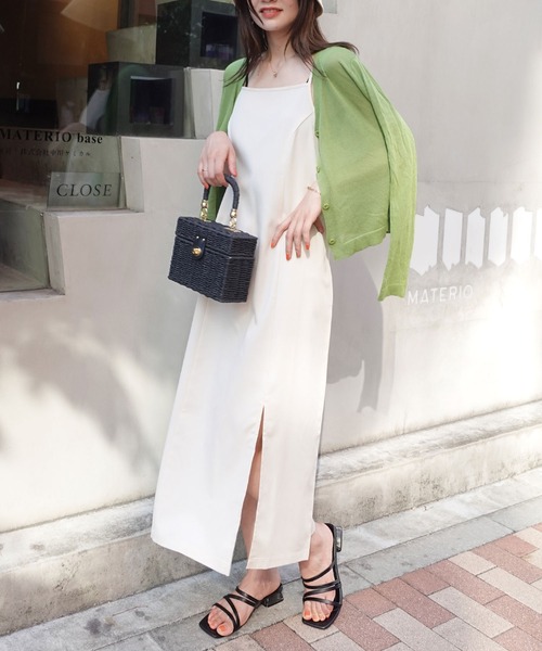 CORNERS(コーナーズ)の「スリットキャミワンピース(ワンピース・レディース・ブラック/ブラウン/アイボリー・S/M/L)」の15枚目の写真