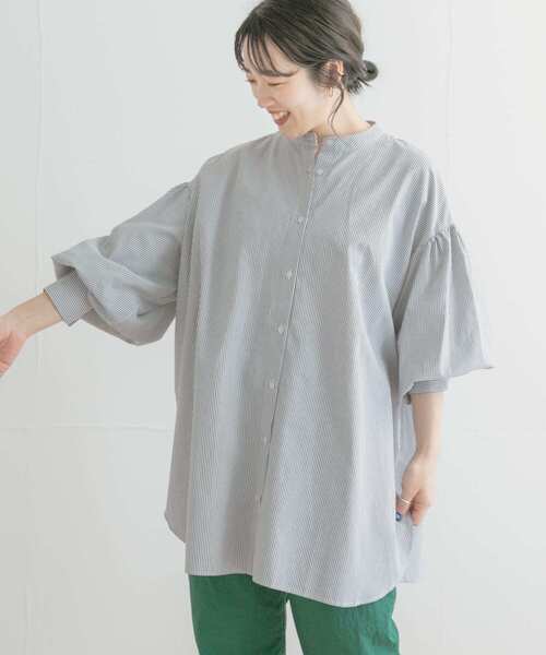 ITEMS URBANRESEARCH（アイテムズ アーバンリサーチ）の「ストライプボリュームブラウス（シャツ/ブラウス・レディース・ブルー/ブラック/グリーン・FREE）」の14枚目の写真